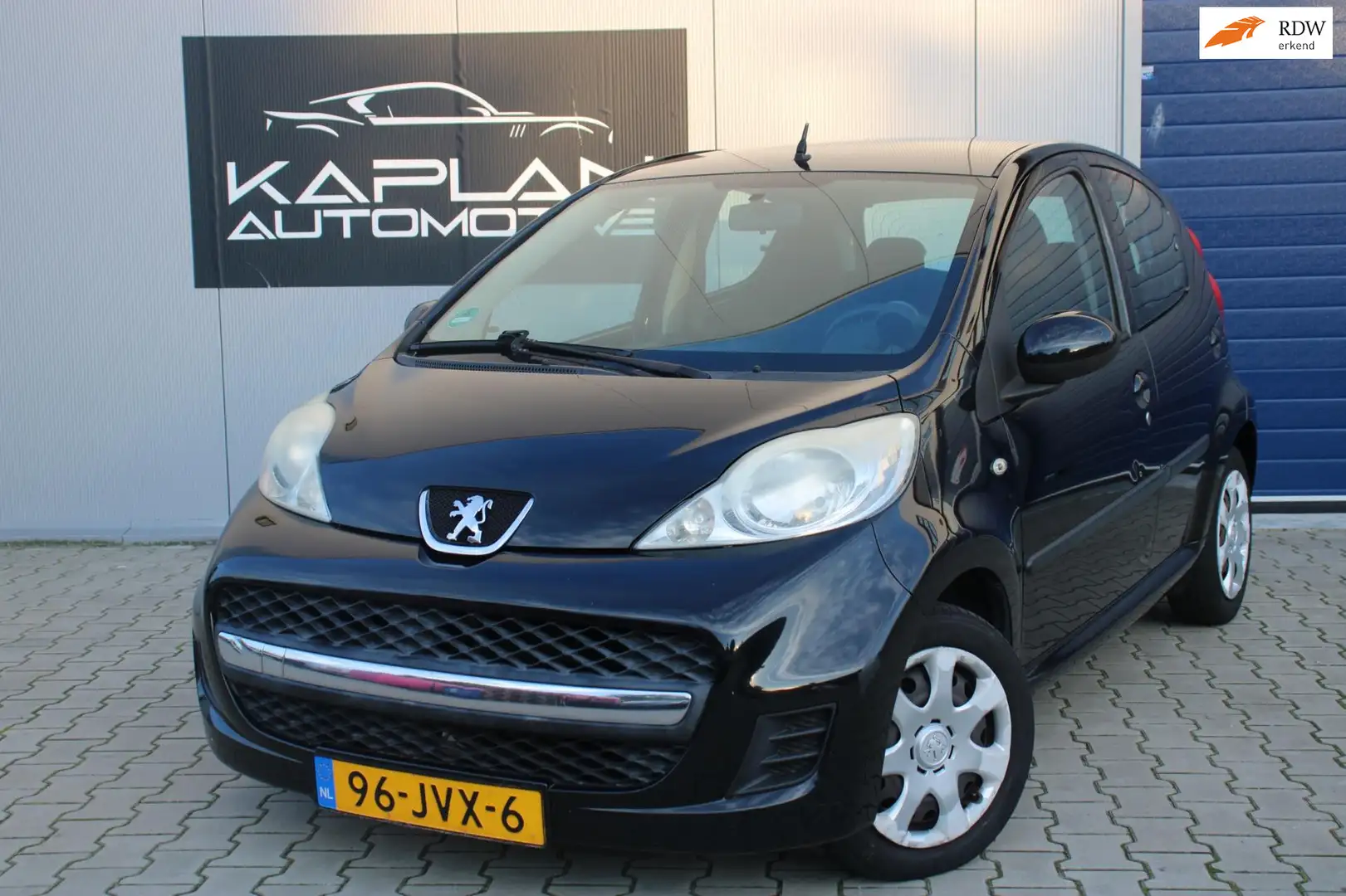 Peugeot 107 1.0-12V Sublime NAP Airco Radio YoungTimer!! Zwart - 1