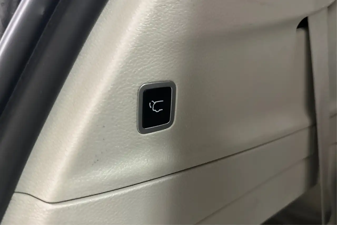 Chrysler Pacifica снимка Chrysler Pacifica
