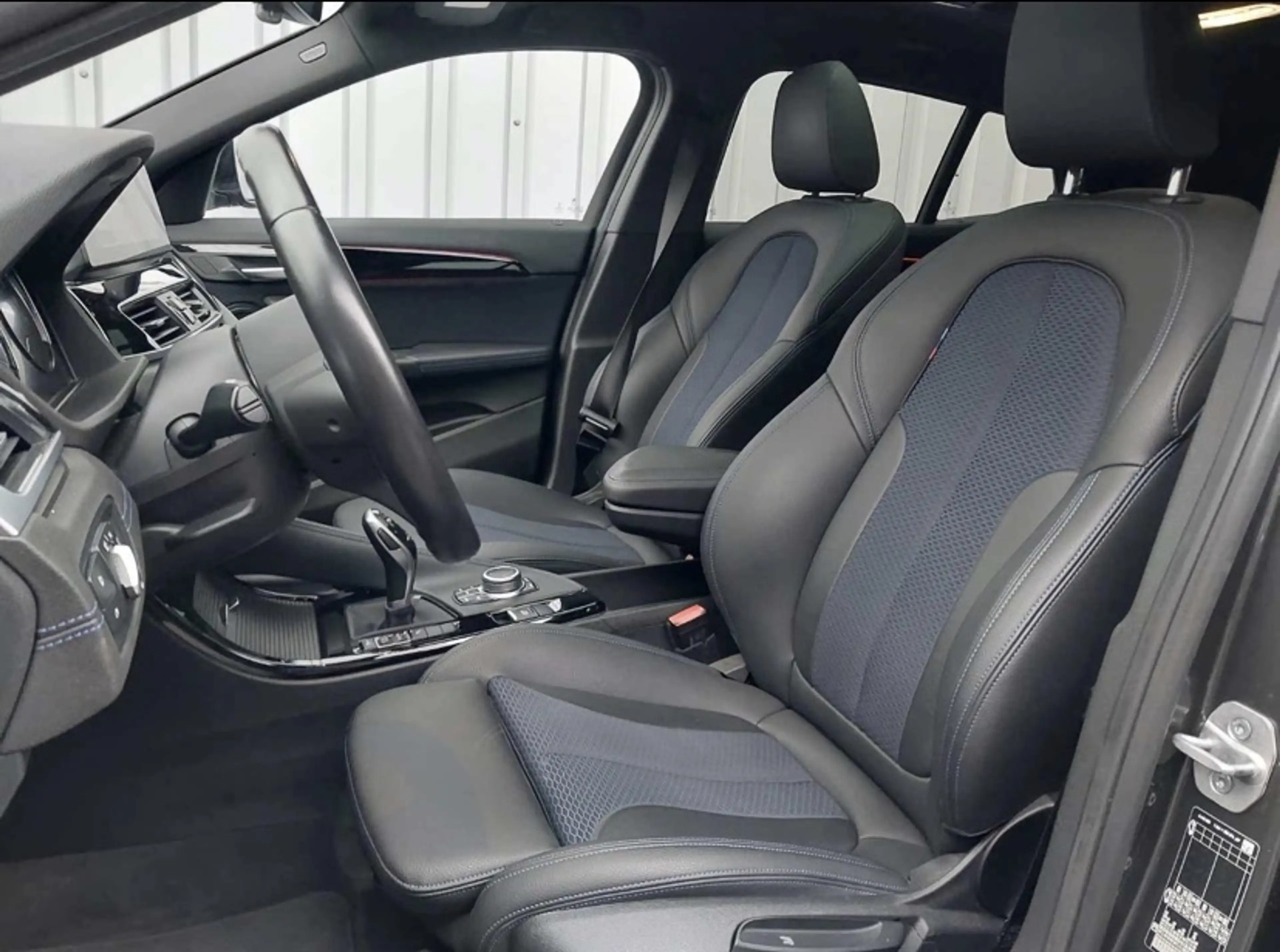 BMW X2 sDrive 18 i M Sport X — photo 9