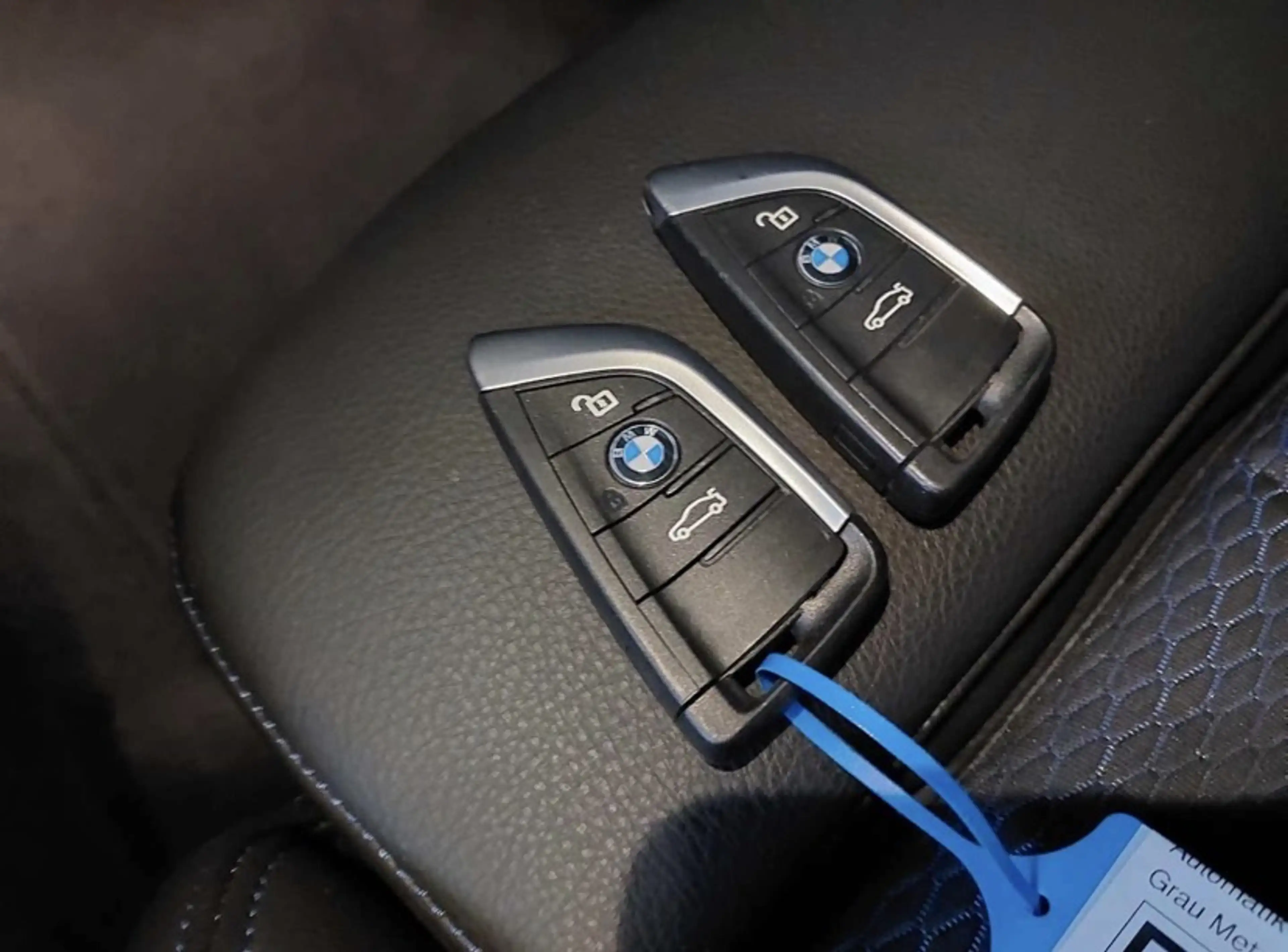 BMW X2 sDrive 18 i M Sport X — photo 12