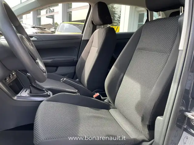 Volkswagen Polo view 7