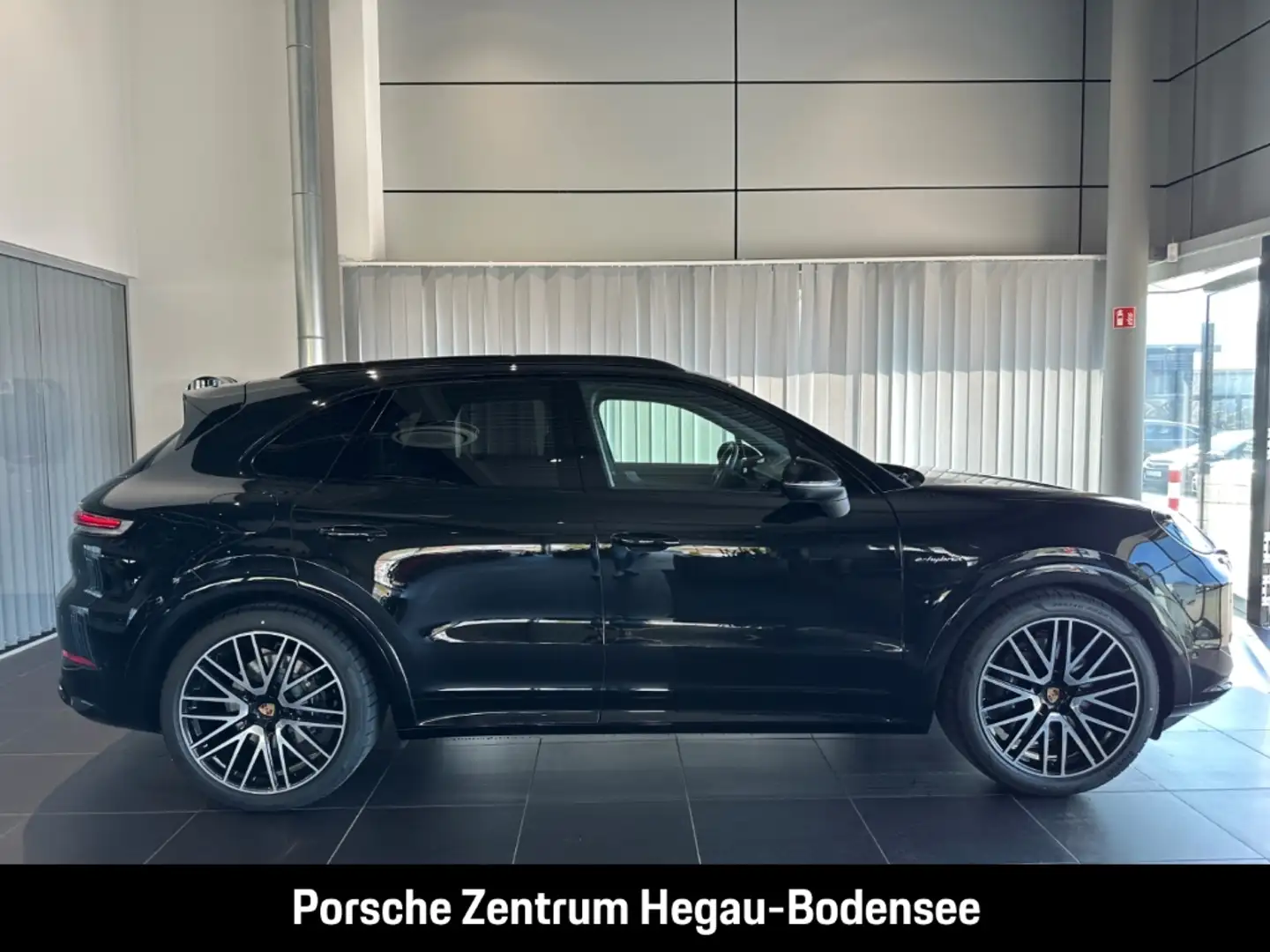 Porsche Cayenne E-Hybrid/SportDesign/Sportabgasanlage/PASM Schwarz - 2