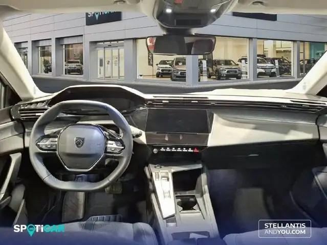 Peugeot 308 view 8
