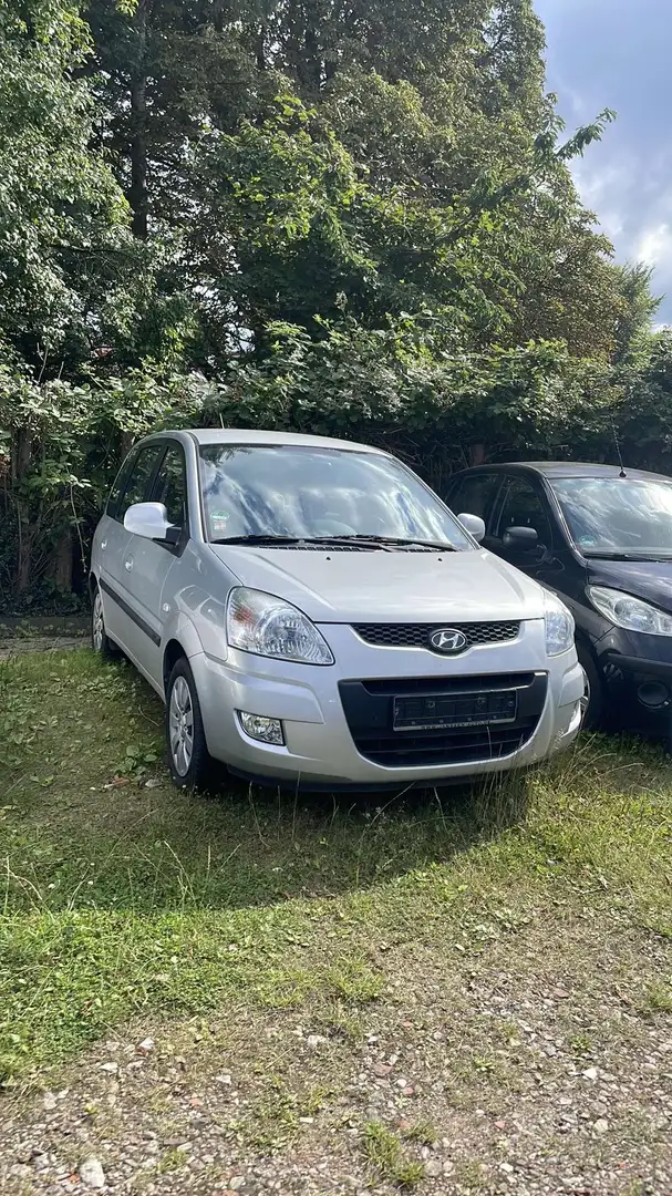 Hyundai Matrix 1.6 Comfort Srebrny - 1