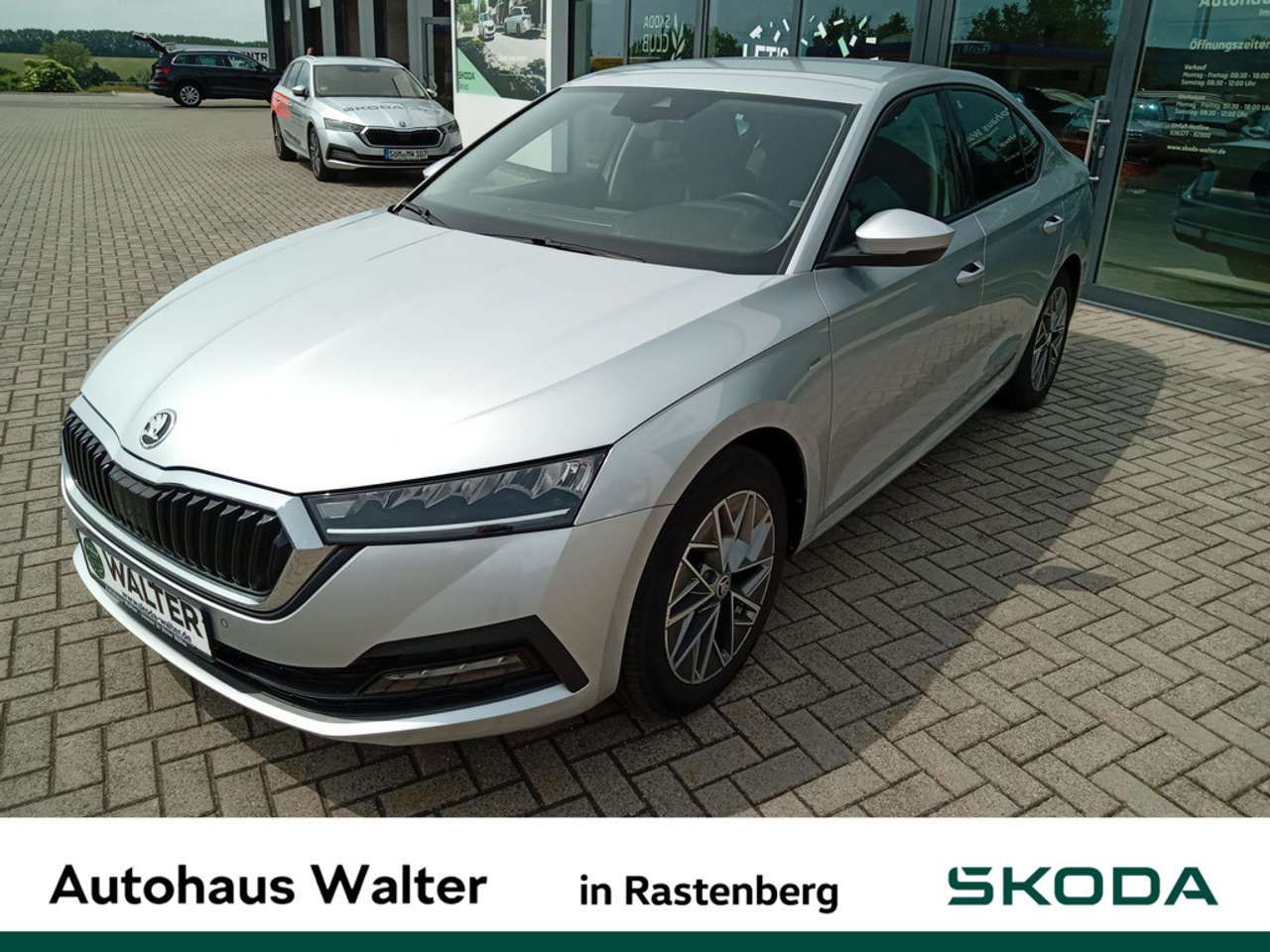 Skoda Octavia 2023 — 1.5 TSI ACT Tour AHK LENKRADHZ.