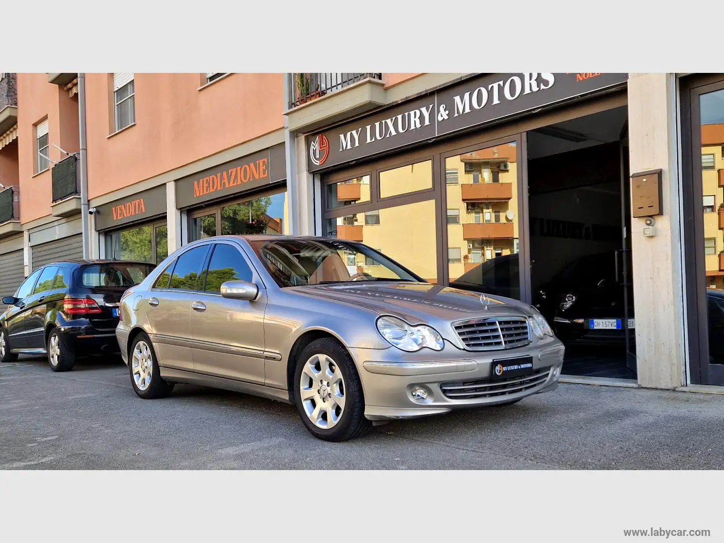 Mercedes-Benz C 220 C 220 CDI Elegance AUTOMATICA Silber - 1