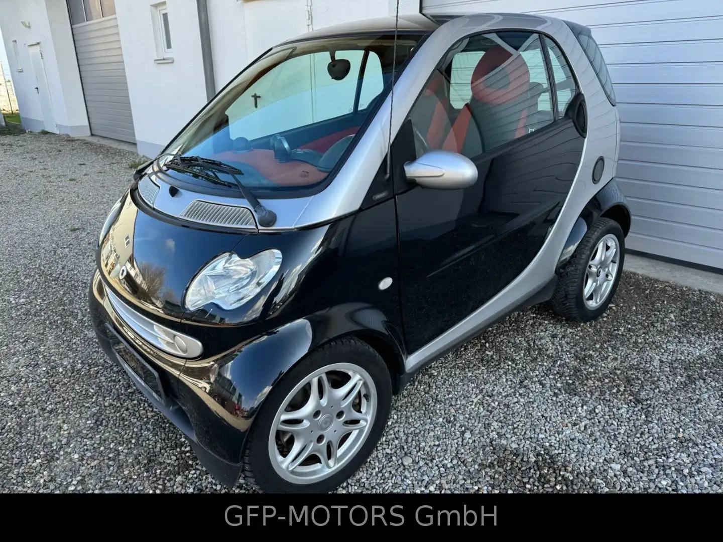 smart forTwo fortwo coupe Silber - 1