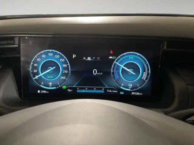Hyundai Tucson view 2