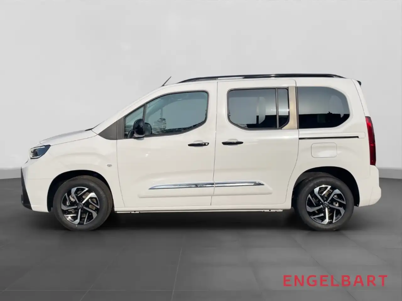 Toyota Proace City Verso 1.5 D4D L1 Teamplayer Automatik 2