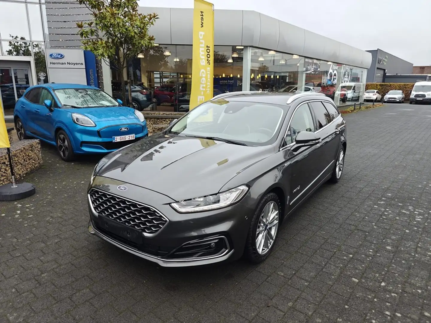 Ford Mondeo Grau - 2