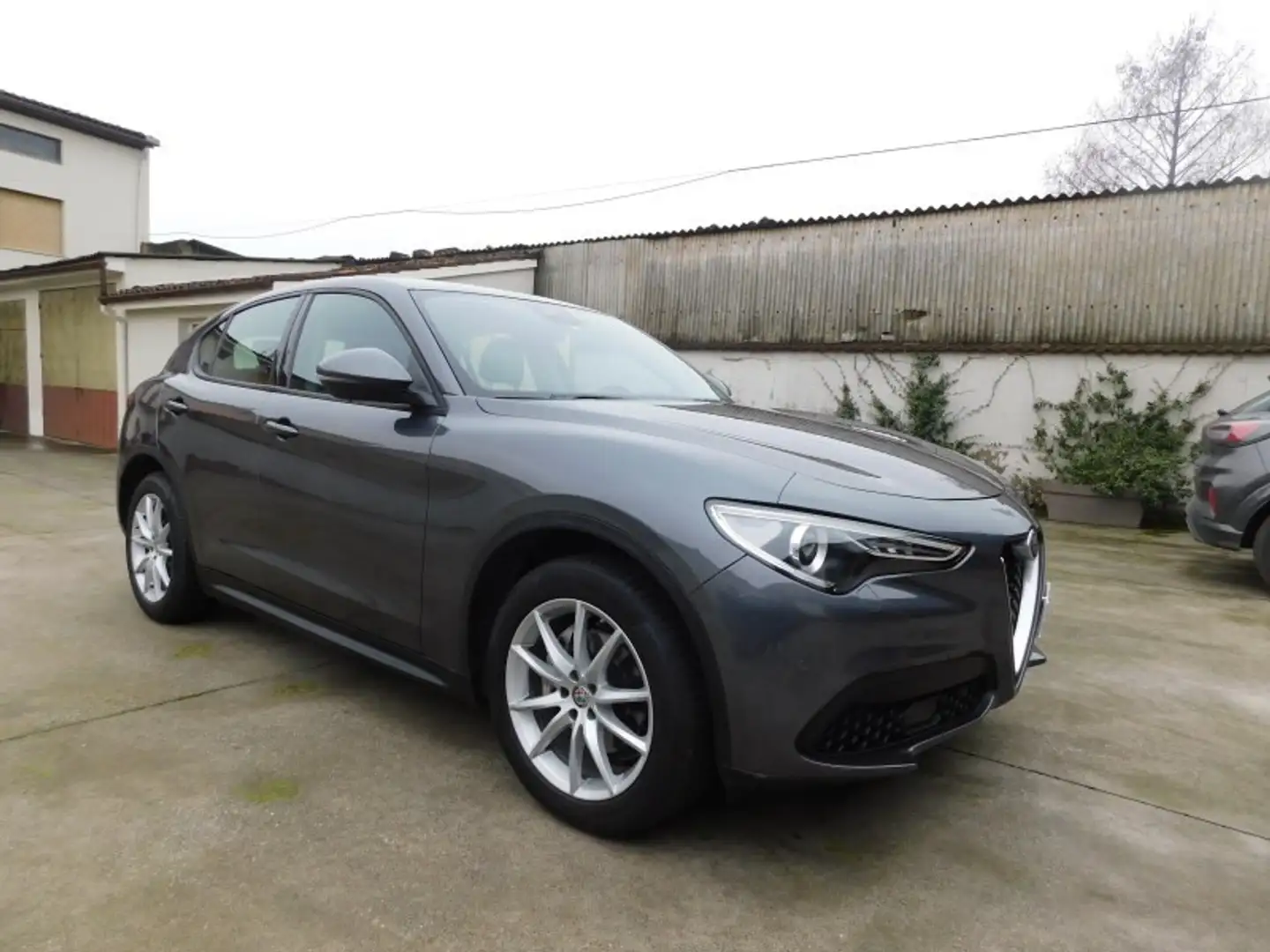 Alfa Romeo Stelvio 2.2 t Business rwd 190cv auto my19 Brons - 2