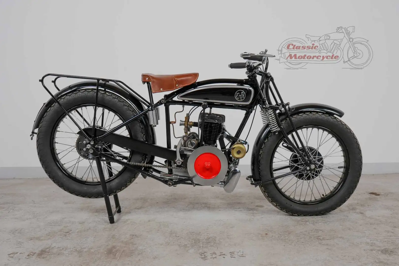 FN M 70 1926 350cc 1 cyl sv Černá - 1
