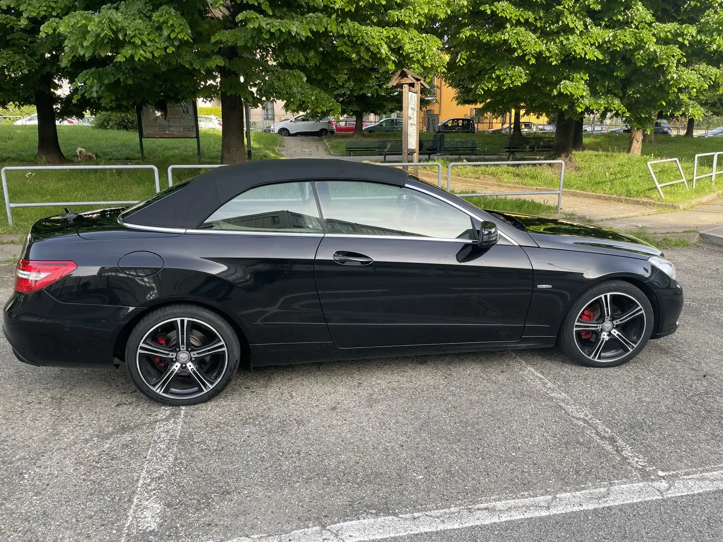 Mercedes-Benz E 200 Cabrio Sport - 1