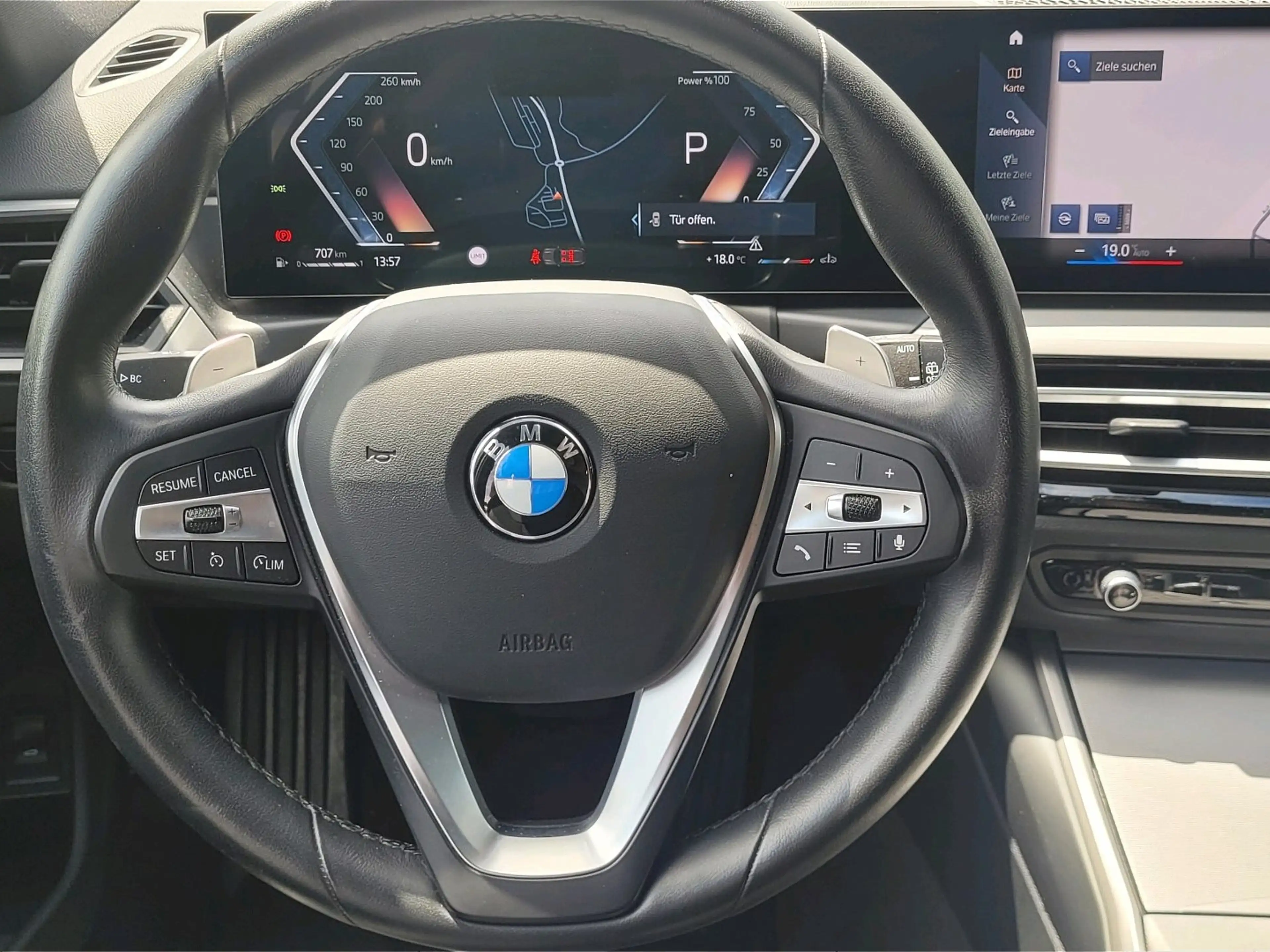 BMW 318 i TOURING LC PLUS SPORTSITZE GRA PARKASSIST  SHZG — photo 12