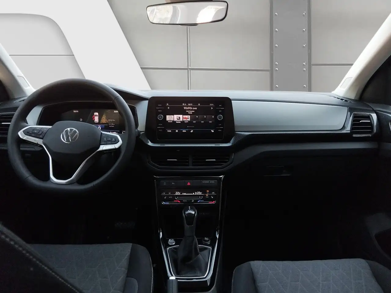 Volkswagen T-Cross 1.0 TSI Life DSG AHK LED ACC 17" 5