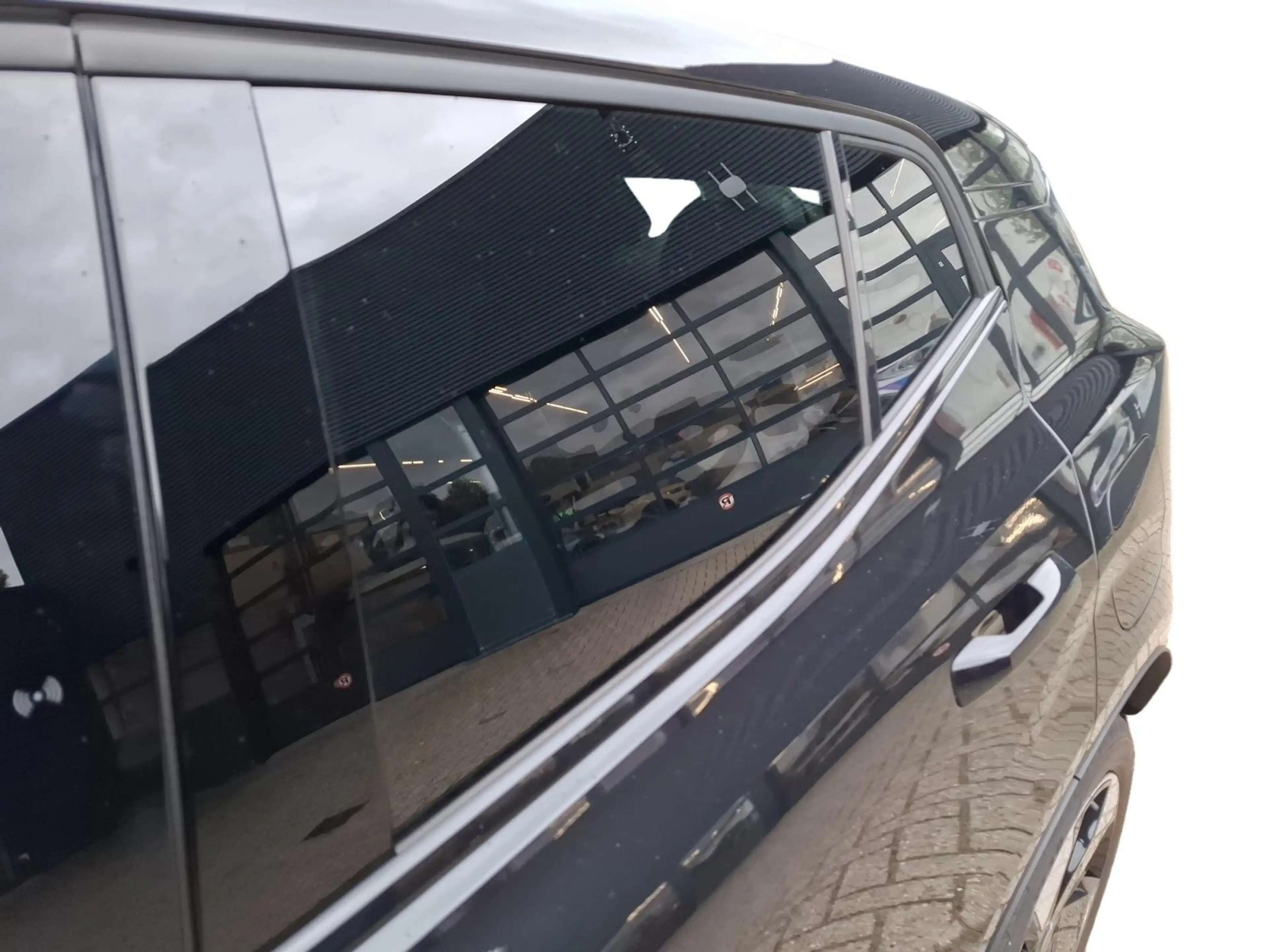 Volvo EX30 P3 Long Range Plus Europa 69 kWh — photo 11