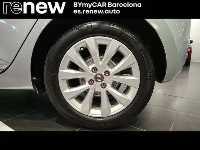 Renault Clio view 10