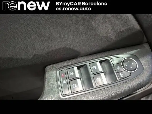 Renault Clio view 19