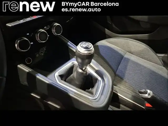 Renault Clio view 20