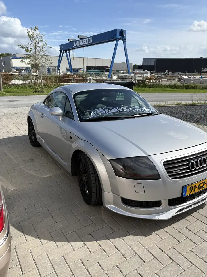 Audi TT 1.8 5V Turbo quattro, foto 1