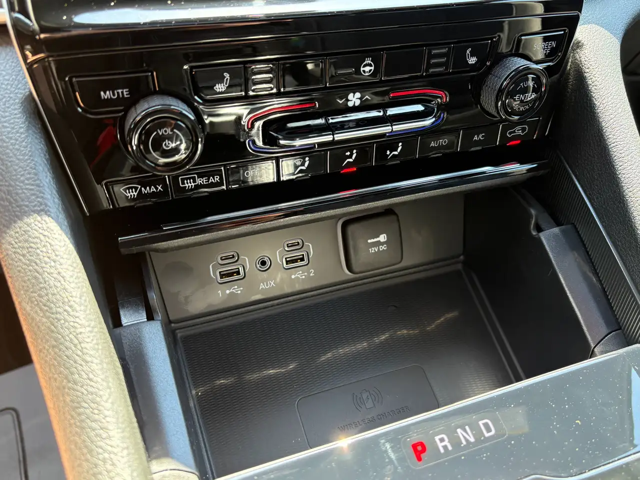 Jeep Grand Cherokee photo Jeep Grand Cherokee