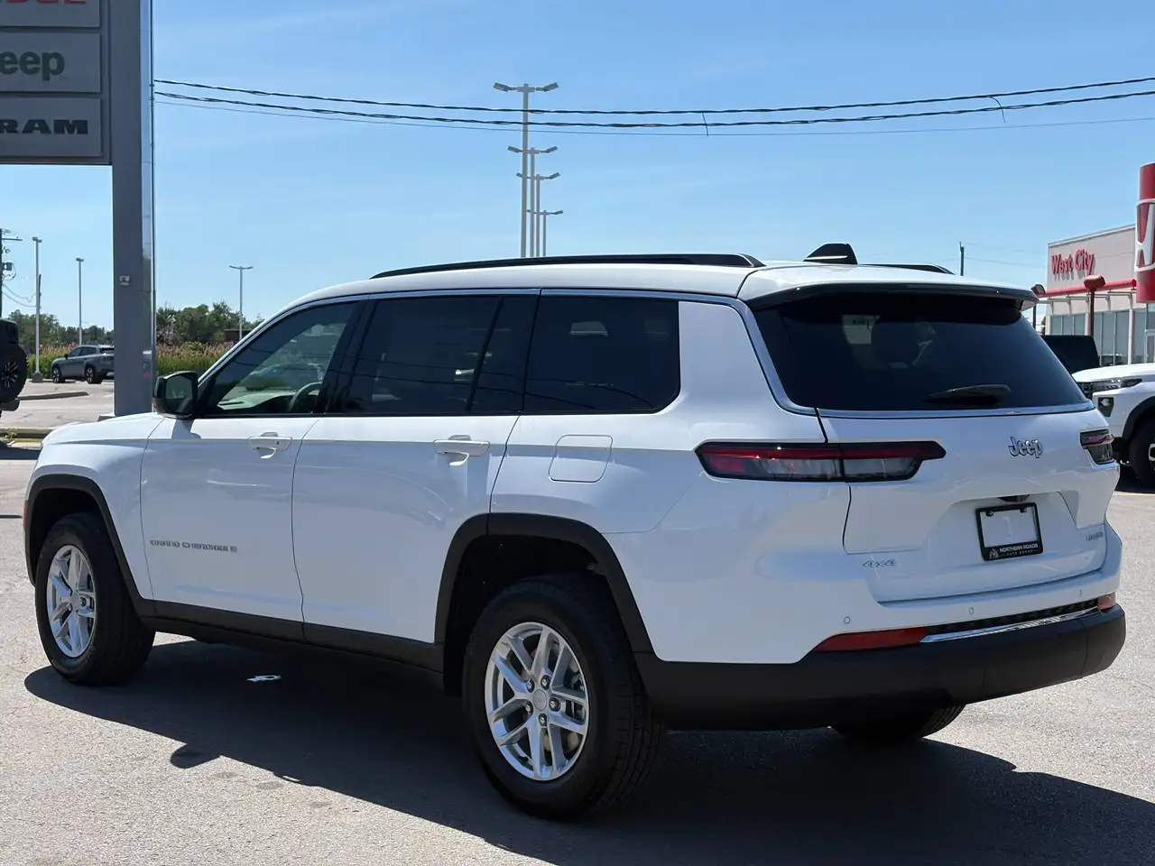 Jeep Grand Cherokee photo Jeep Grand Cherokee