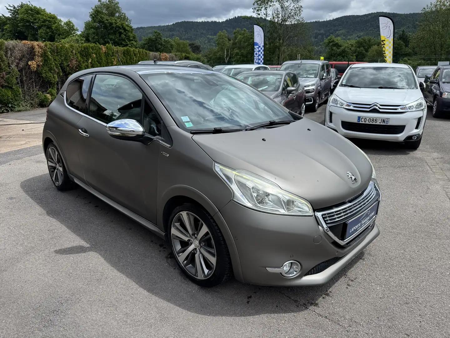 Peugeot 208 1.6 E-HDI115 FAP XY JBL 3P - 2