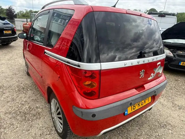Peugeot 1007 view 4