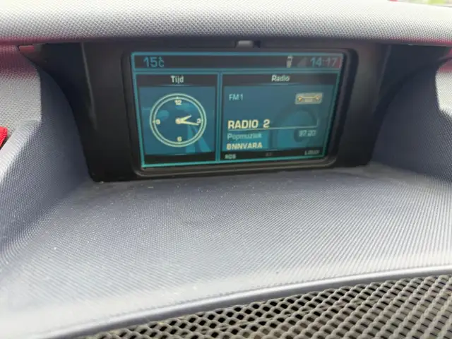 Peugeot 1007 view 10