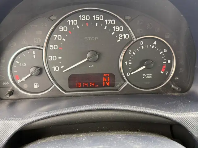 Peugeot 1007 view 8