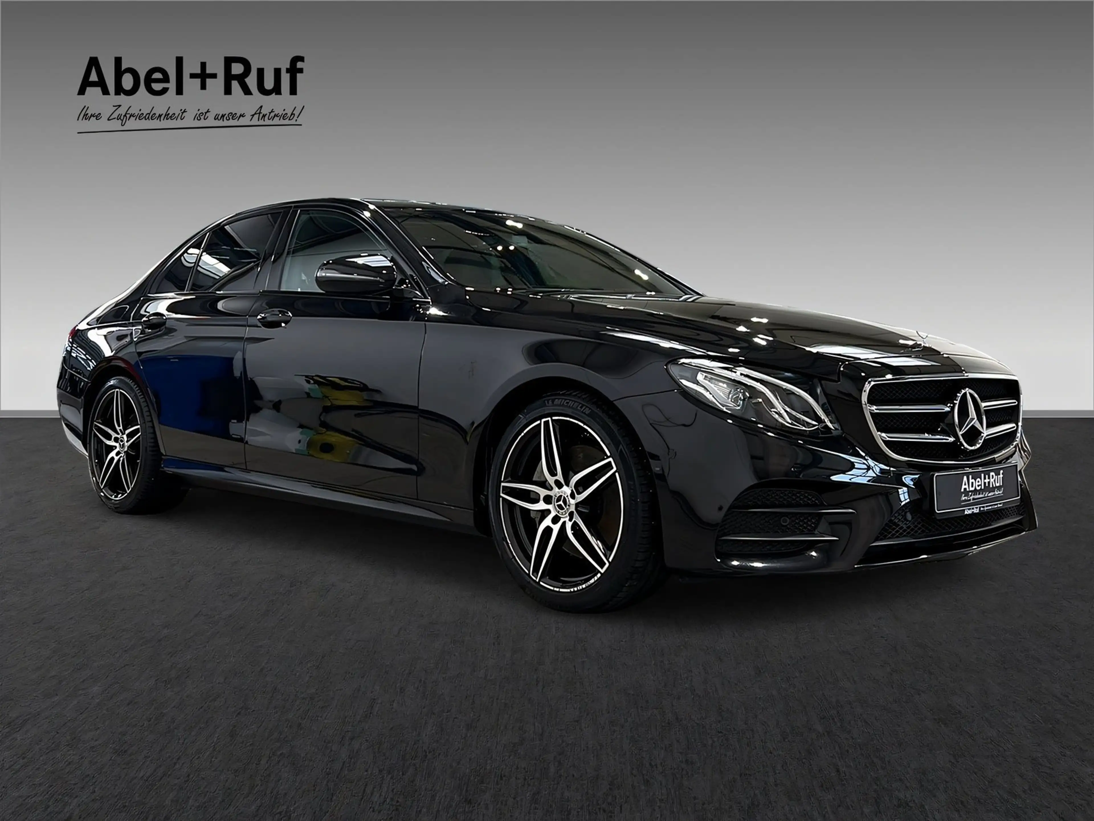 Mercedes-Benz E 250 AMG+NIGHT+AHK - nur Händler/Export 8fach — photo 6
