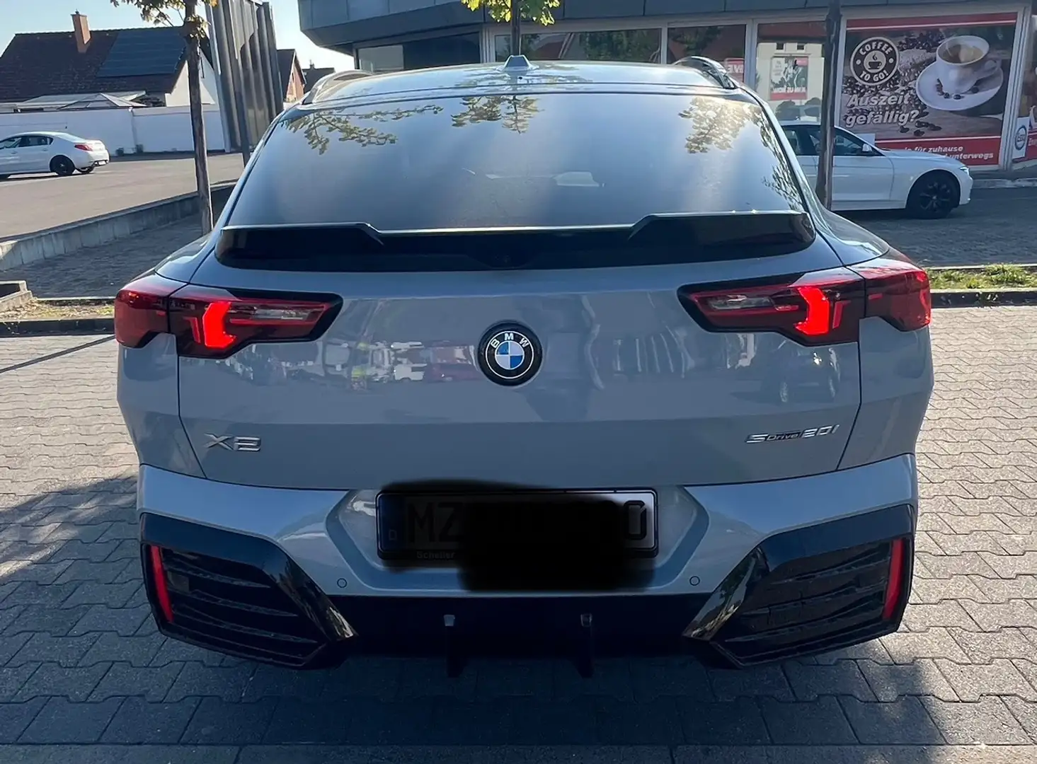 BMW X2 X2 sDrive20i Grau - 2