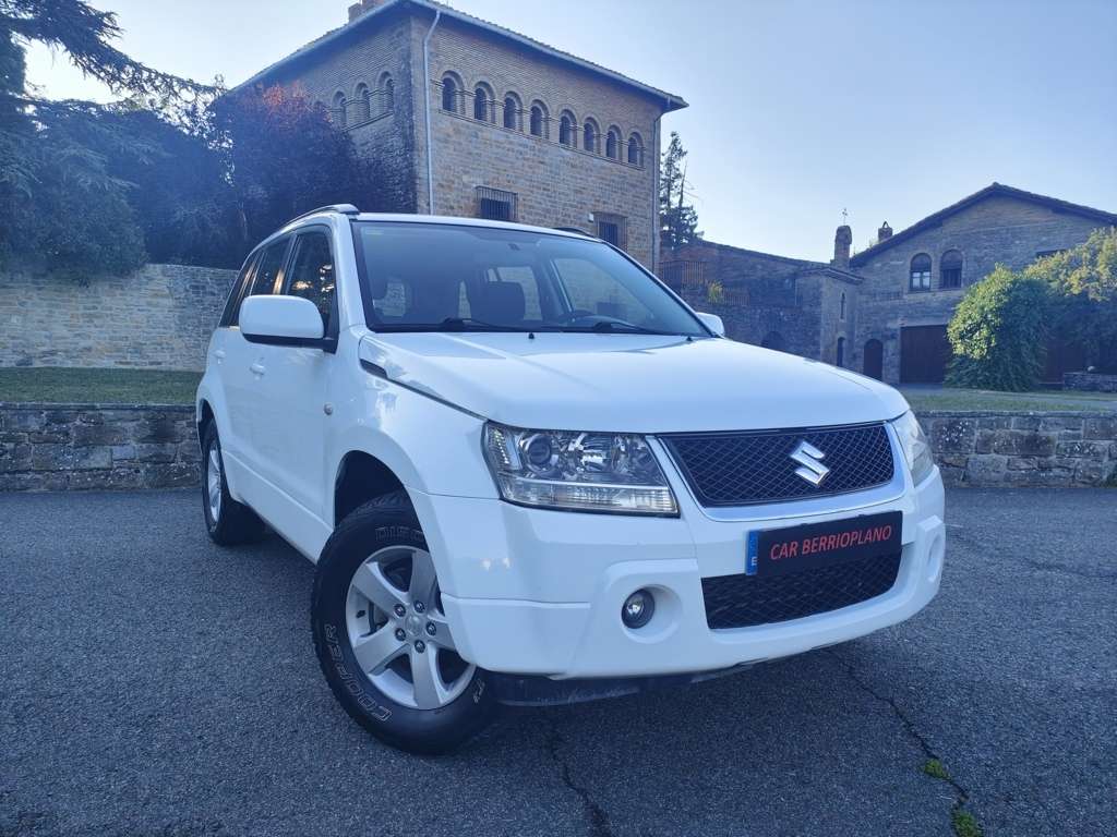 Suzuki Grand Vitara 1.9DDiS JLX - foto 1