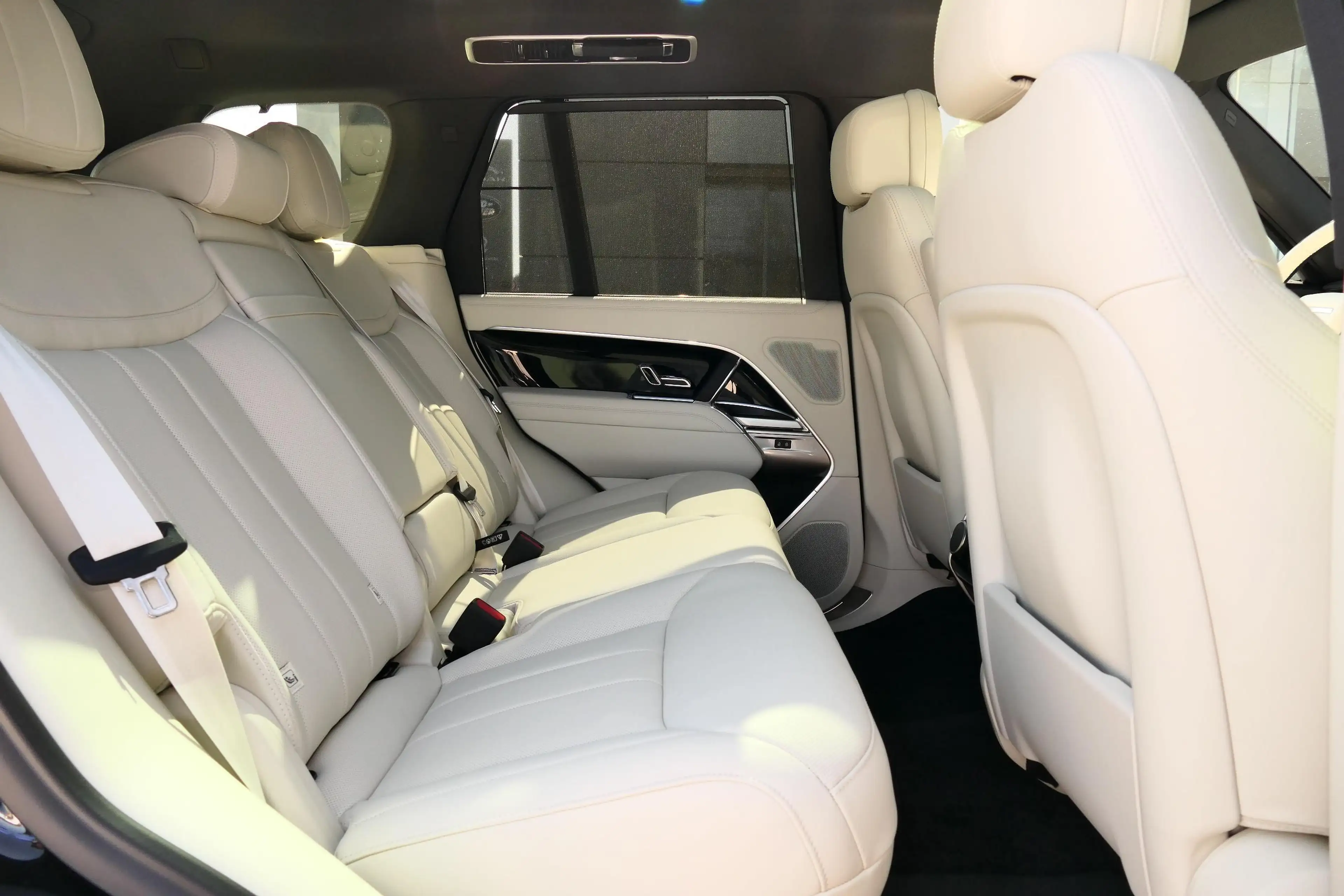Land Rover Range Rover SWB D300 HSE | AIR SUSP | TOWB | MERIDIAN | — photo 14