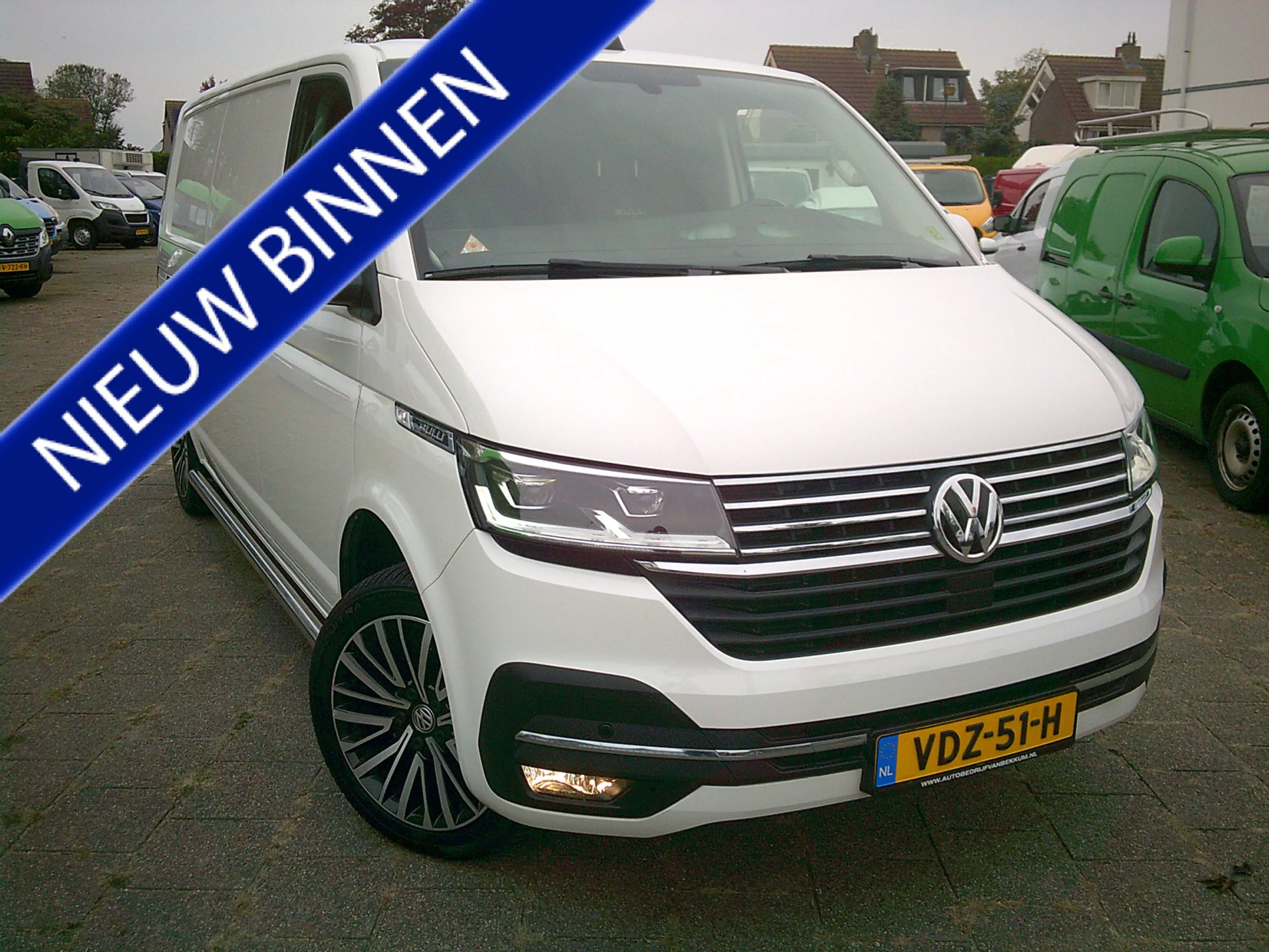 Volkswagen T6.1 Transporter 2.0 TDI L2H1 28 Bulli VOORZIEN VAN AIRCO+CRUISE+NA