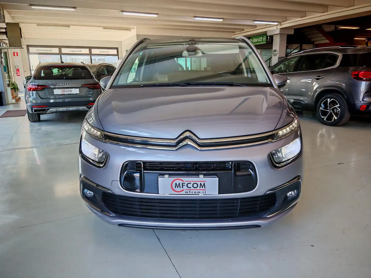 Citroen Grand C4 Picasso 1.6 hdi 7 Posti NEOPATENTATI Argento - 2