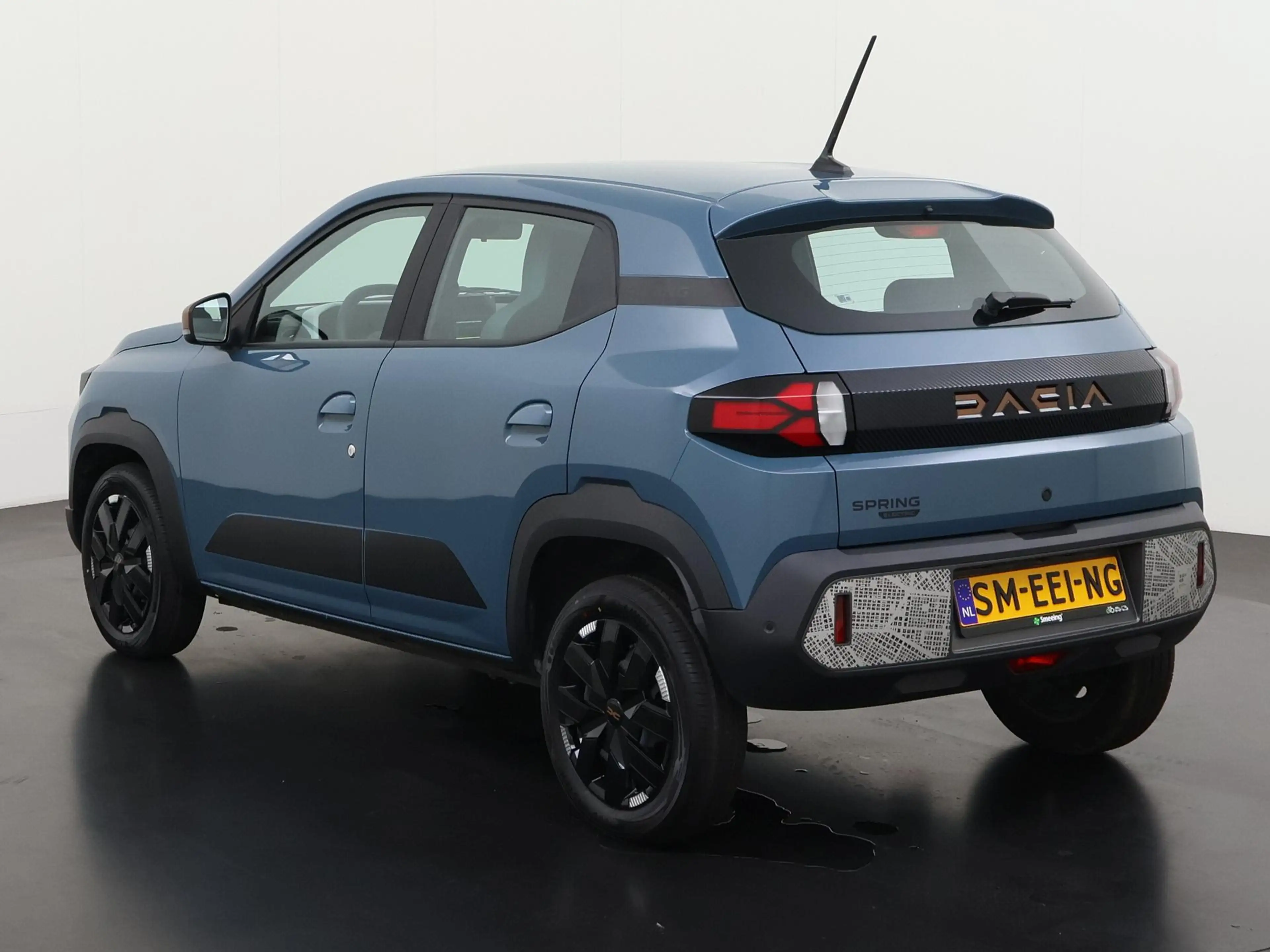 Dacia Spring Extreme 65 26.8 kWh | DC-snelladen | Achteruitcame — photo 6