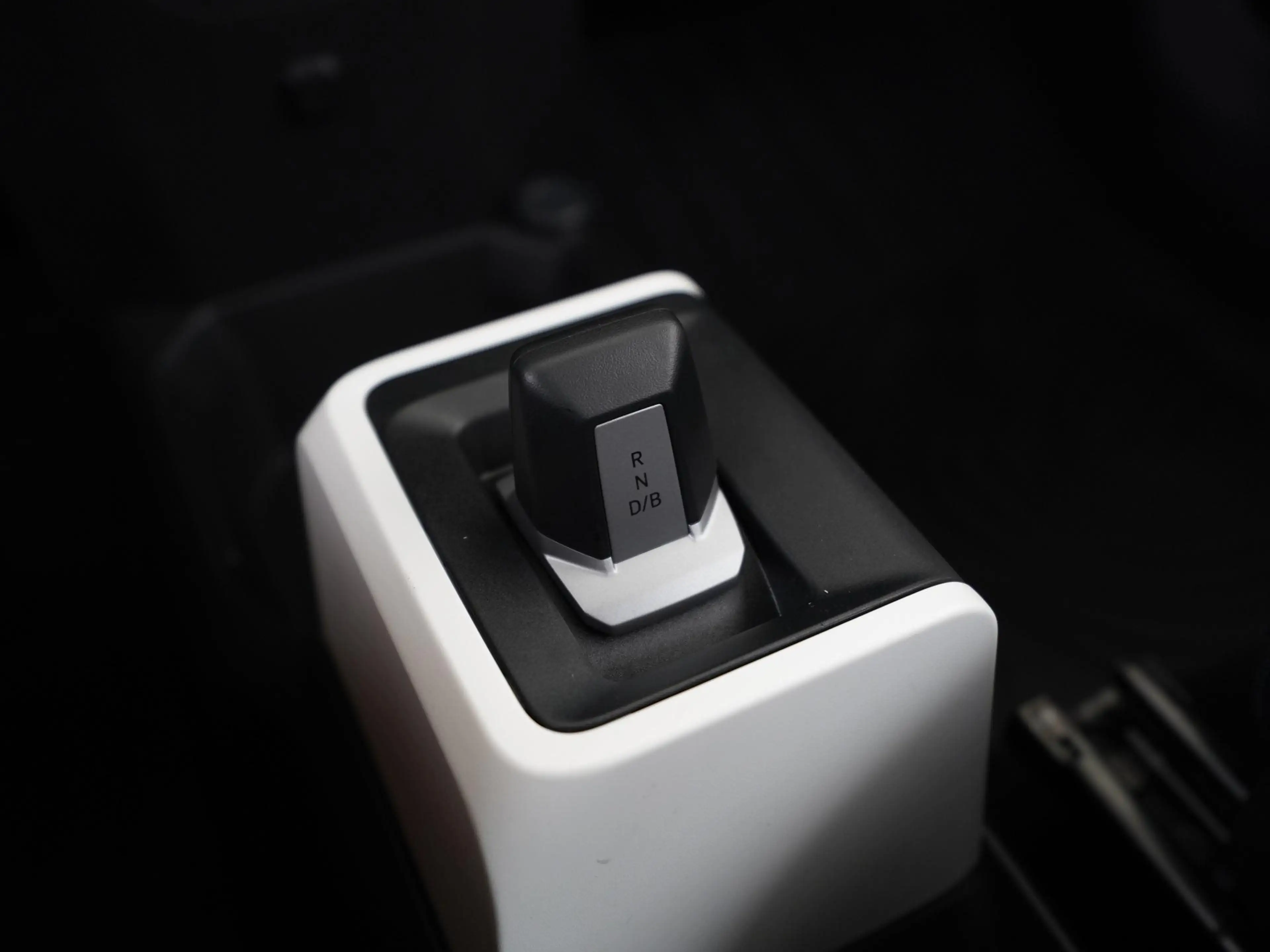 Dacia Spring Extreme 65 26.8 kWh | DC-snelladen | Achteruitcame — photo 10