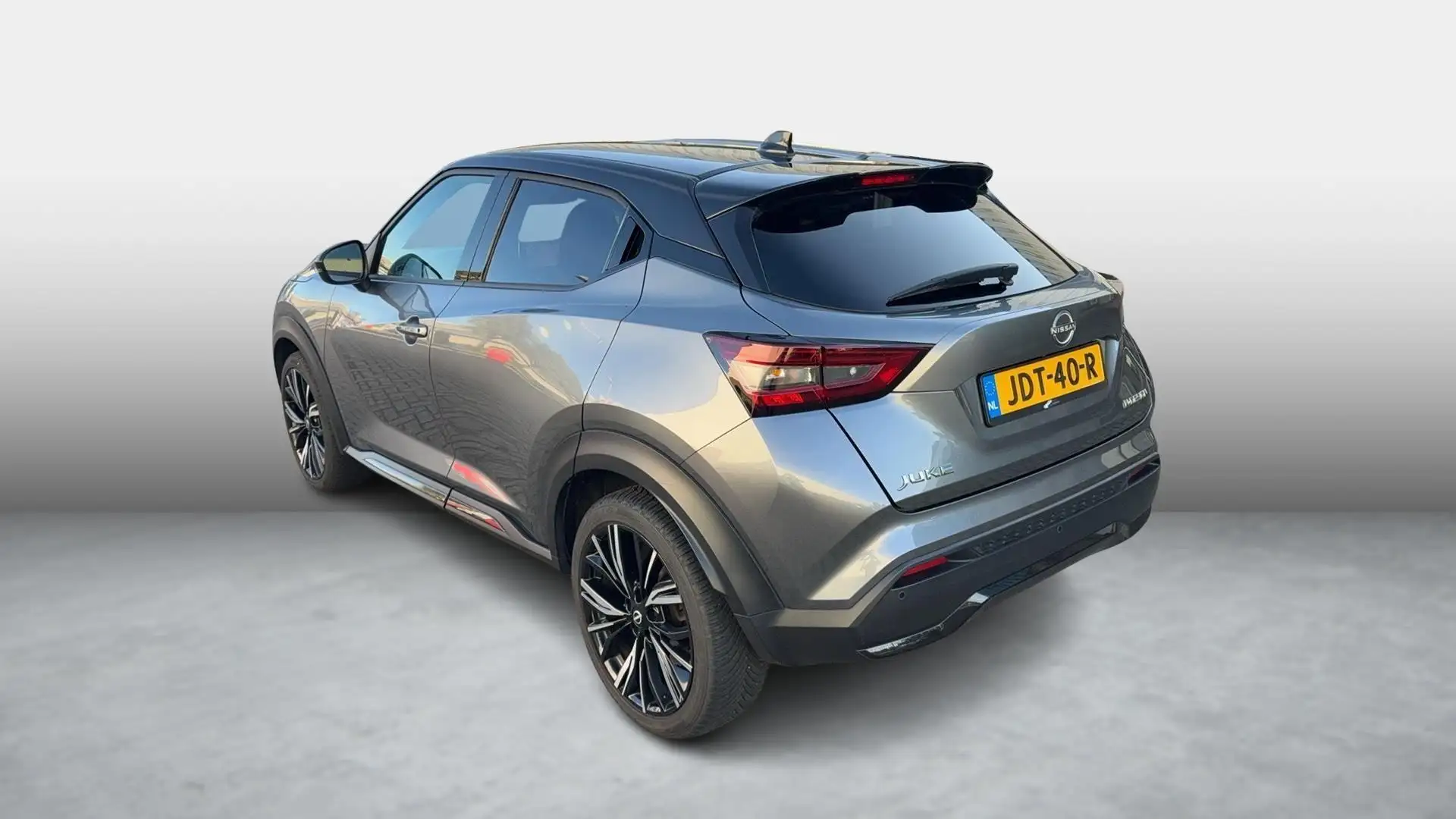 Nissan Juke 1.0 DIG-T N-Design Two Tone Gris - 2