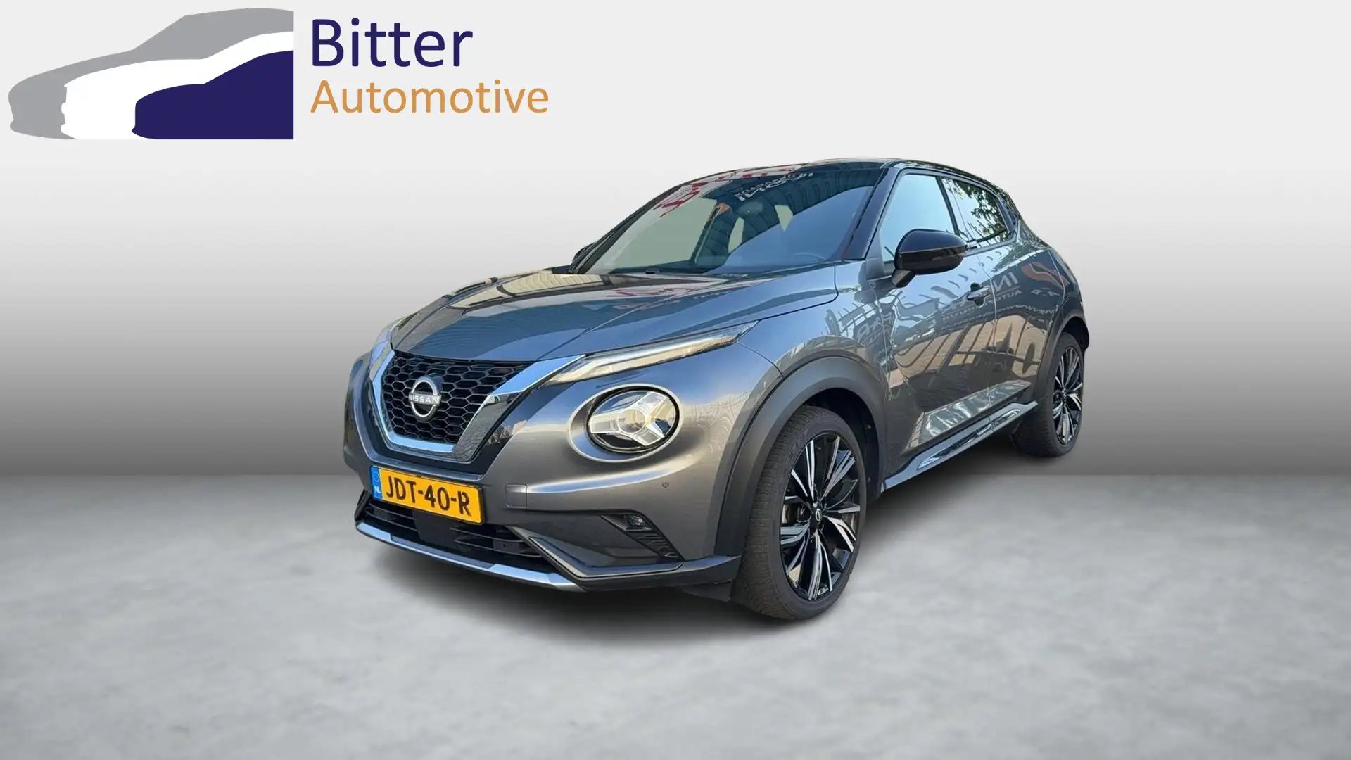 Nissan Juke 1.0 DIG-T N-Design Two Tone Gris - 1