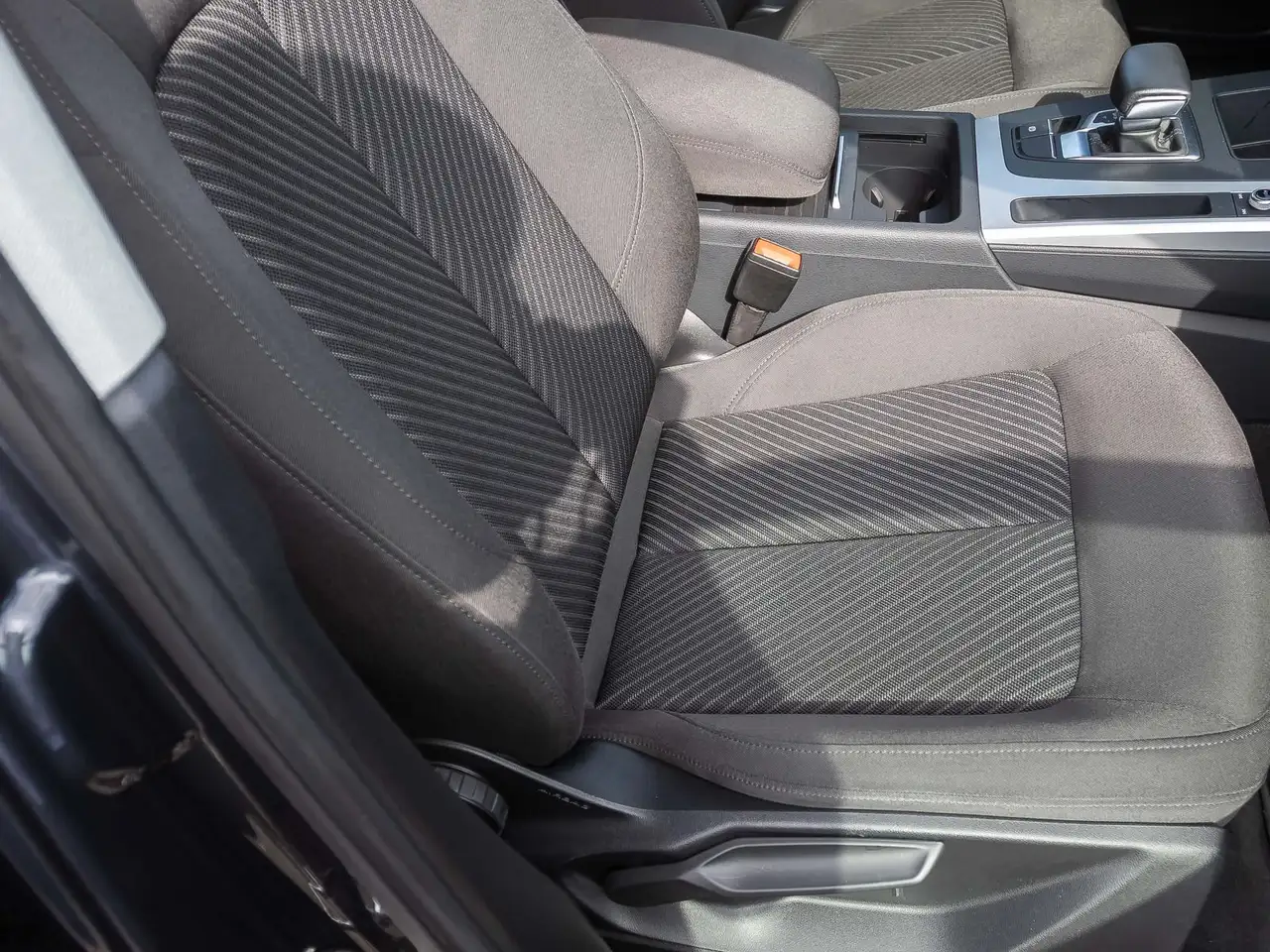 Audi Q5 40TDI qu Stronic Navi LED ACC EPH AHK DAB, миниатюра 24