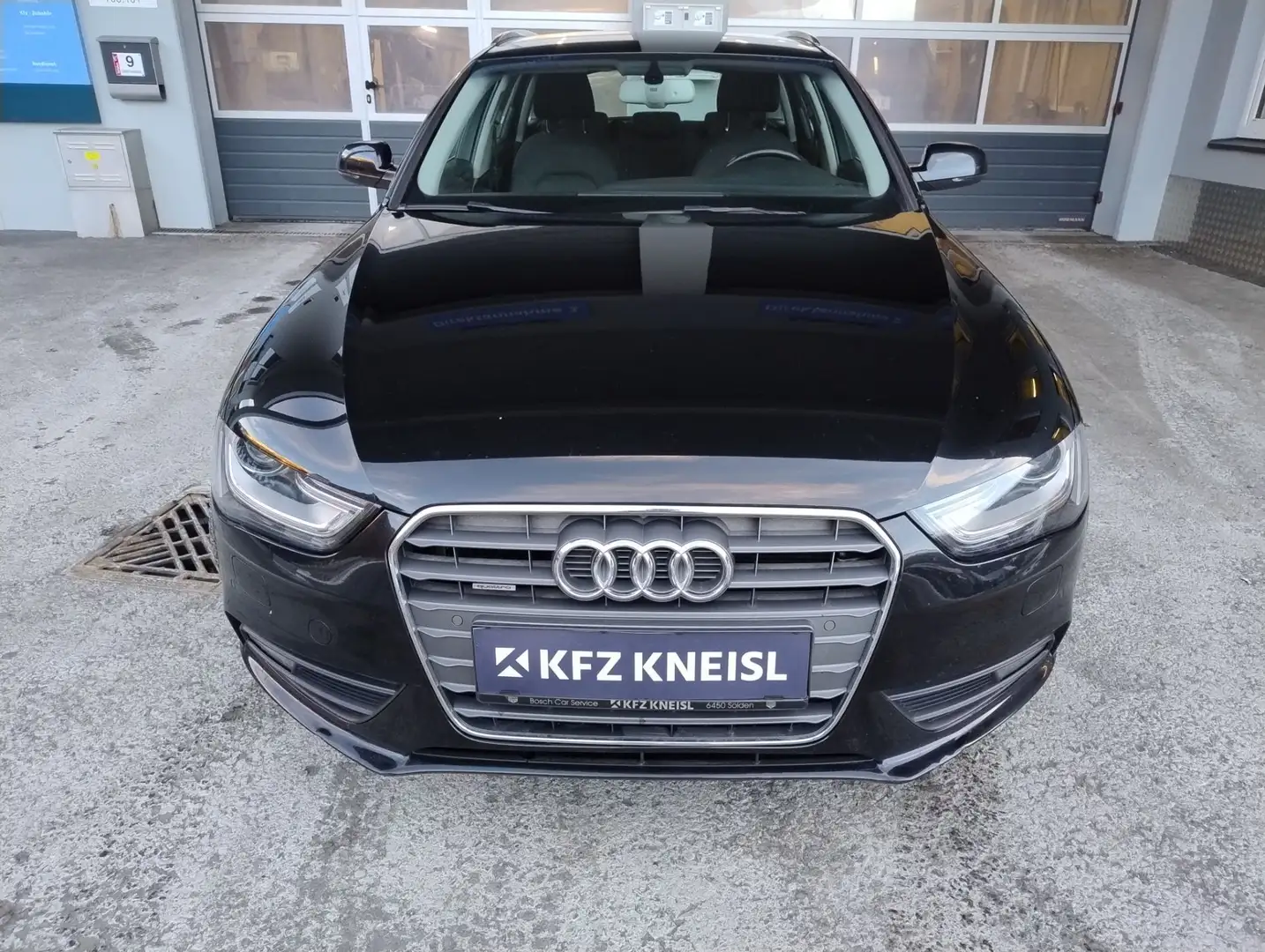 Audi A4 Avant 2,0 TDI quattro Daylight Schwarz - 1