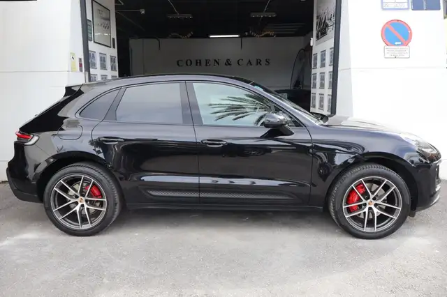 Porsche Macan view 5