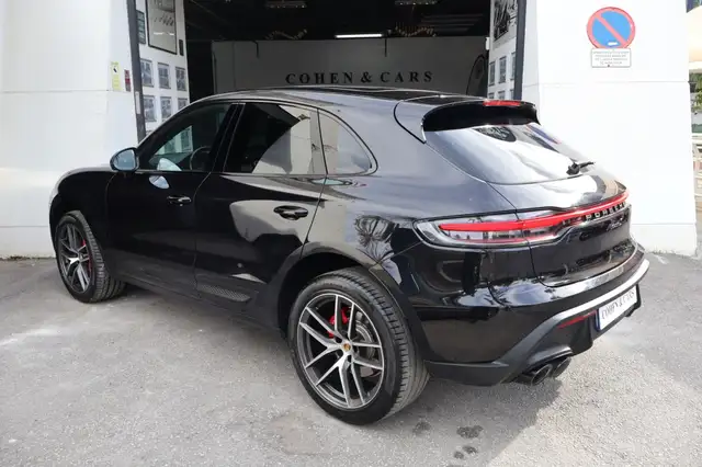 Porsche Macan view 8