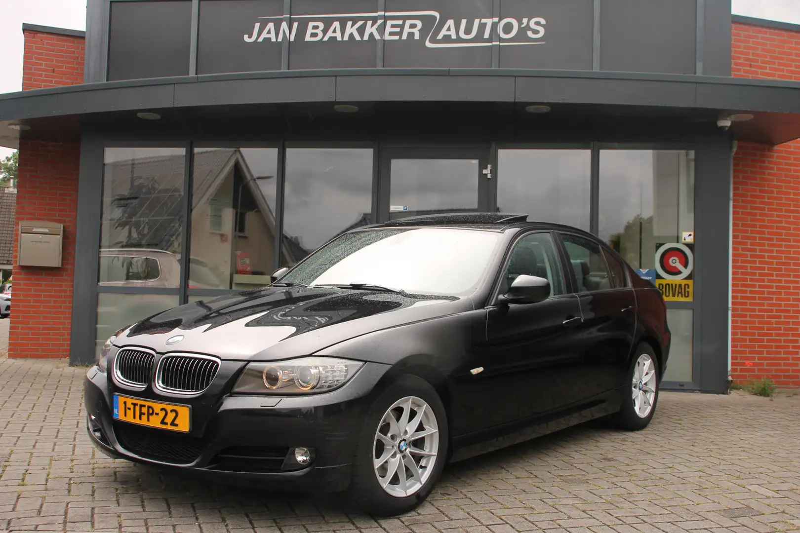 BMW 320 3-serie 320i High Executive ✅ Leer ✅ Schuifdak ✅ M Zwart - 1