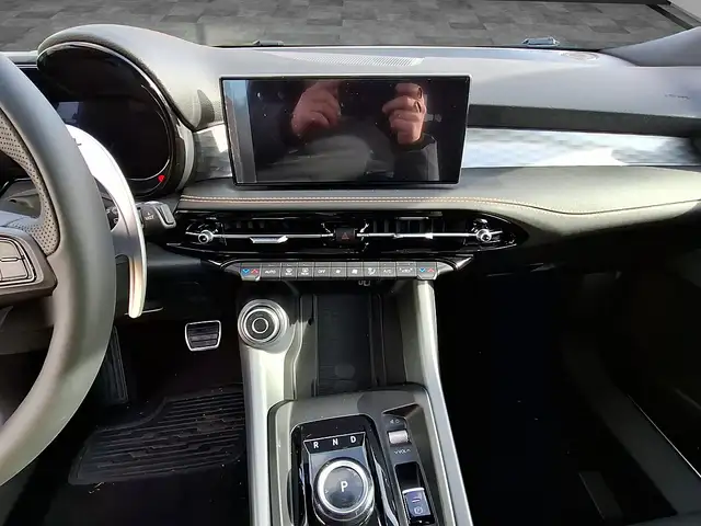 Alfa Romeo Tonale 1.5 T4 48V MHEV VGT DCT Veloce Ansicht 9