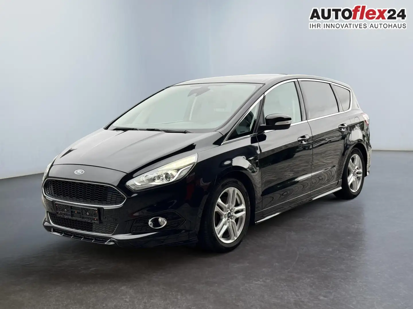 Ford S-Max 1.5 EB Titanium PDC SHZ Temp Nav 118 kW (160 PS... Schwarz - 2