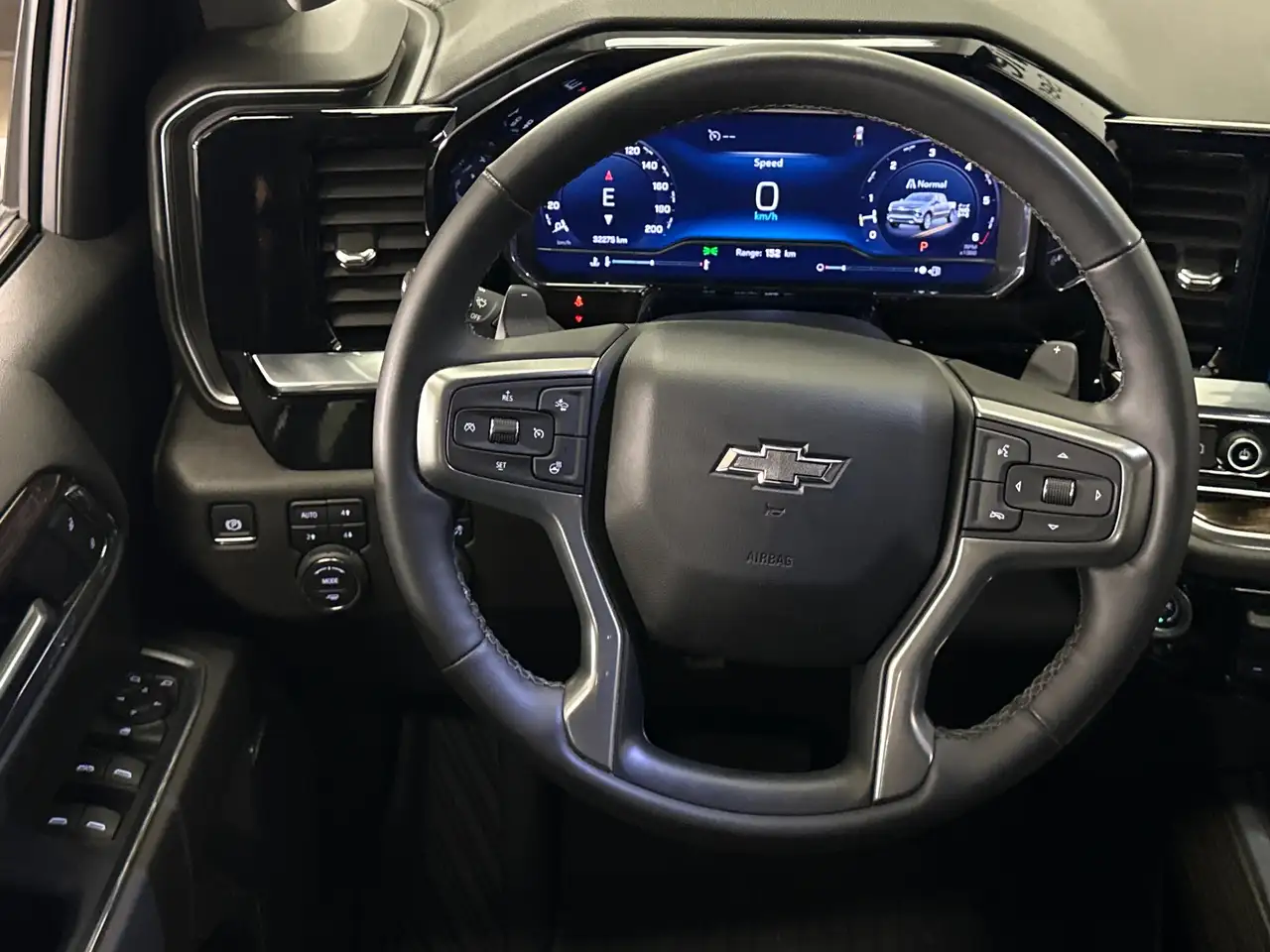 Chevrolet Silverado 1500 photo Chevrolet Silverado 1500