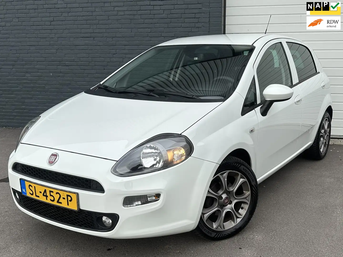 Fiat Punto Evo 0.9 TwinAir Sempre CLIMA/CRUISE/LMV/5D/PDC/NAVI Blanc - 1