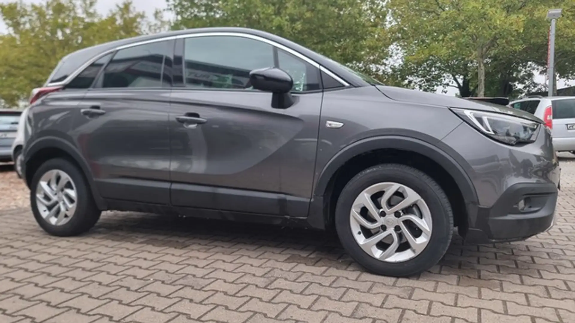 Opel Crossland X X 96kW / 131PS "OPEL 2020" nur 26tkm Schwarz - 2